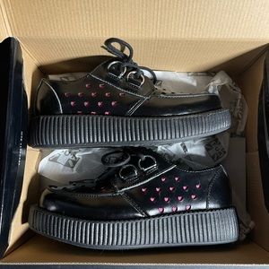 Pink and black heart tuk creepers size 7 womens